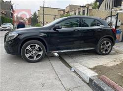 مێرسێدس بێنز GLA